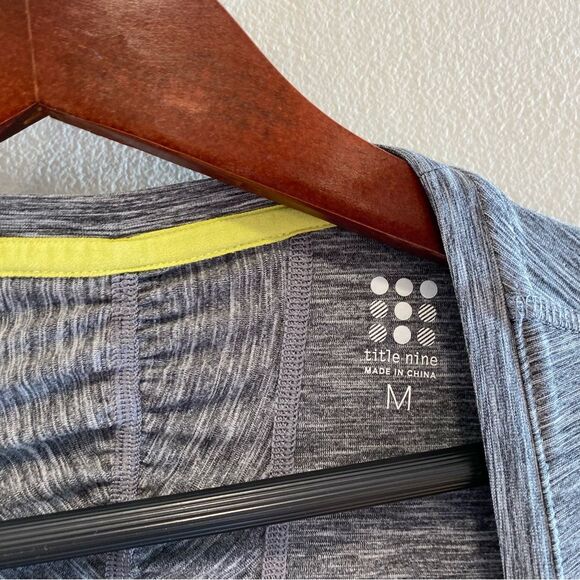 Title none grace long sleeve tee in gray medium performance shirt - Picture 5 of 9